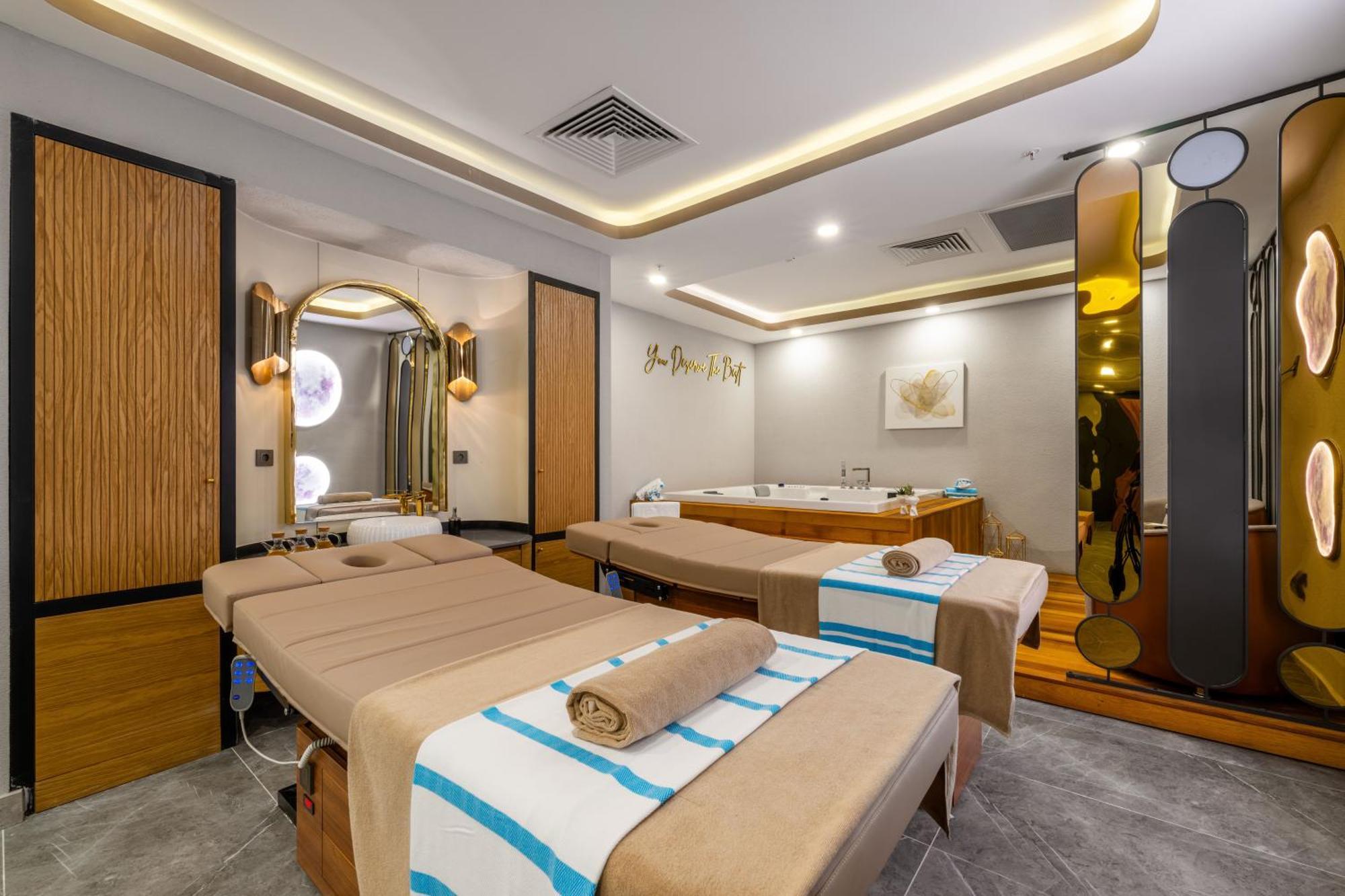 Otel Lexia *