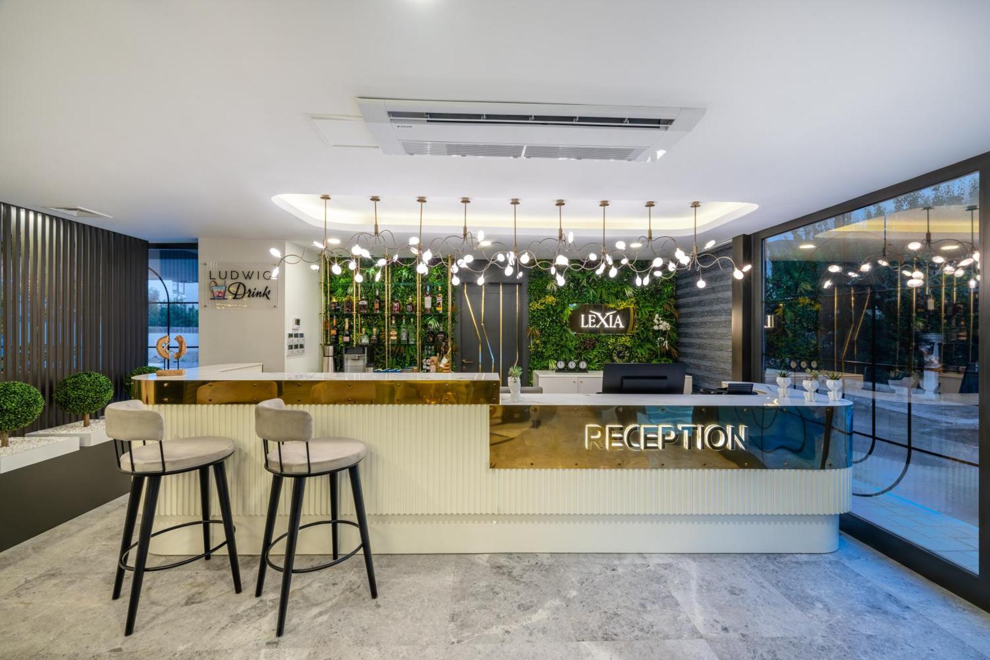 Lexia Otel